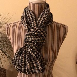 B&W check infinity scarf